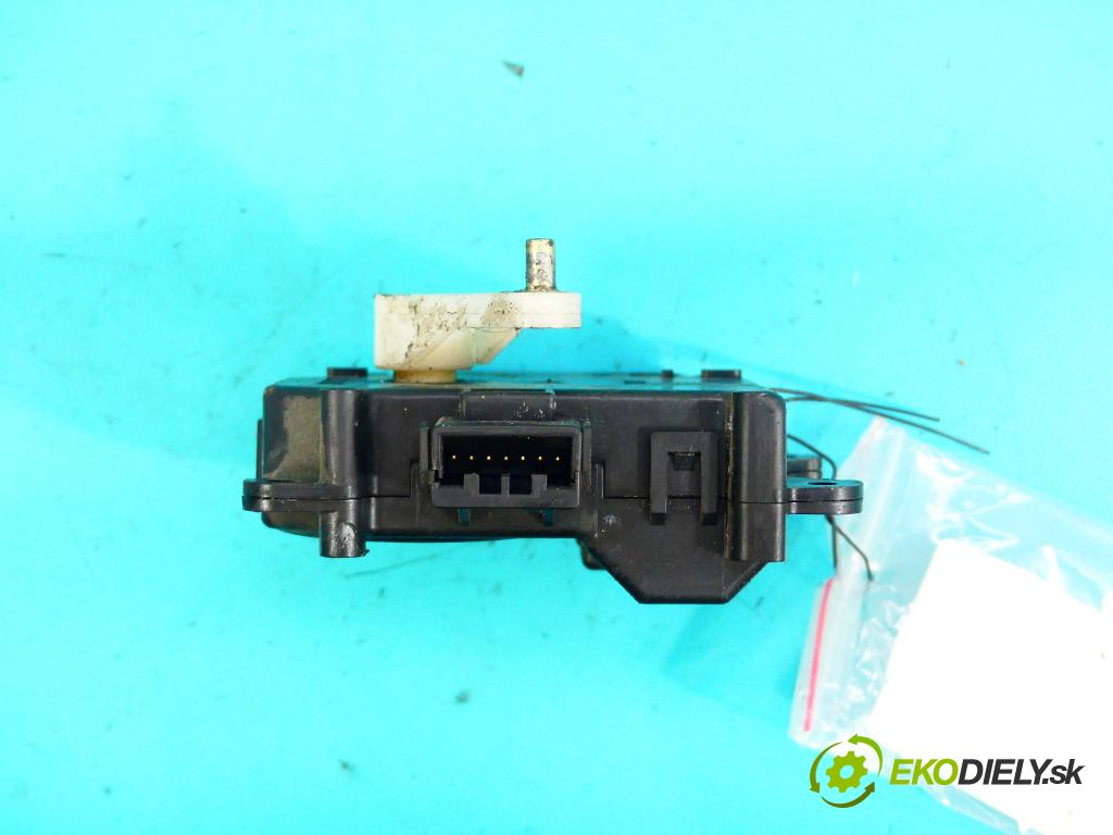 Jaguar XJ VII X350 2002-2009 4.2 V8 298KM: automatic 219 kW 4196 cm3 4- motor: kúrenia 063700-8630