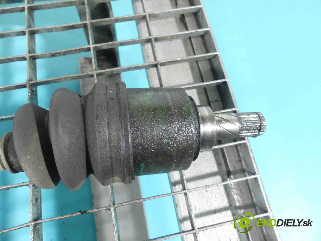 Nissan Micra K10 1982-1992 1.2 karburátor: 54 HP manual 40 kW 1235 cm3 3- poloos pravé  (Poloosy)