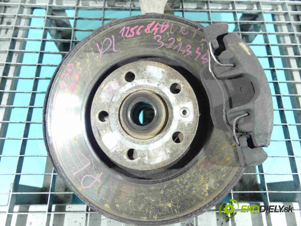 Audi A6 C5 1997-2004 2.5 tdi 150 HP automatic 110 kW 2496 cm3 5- náboj ľavé  (Náboje)