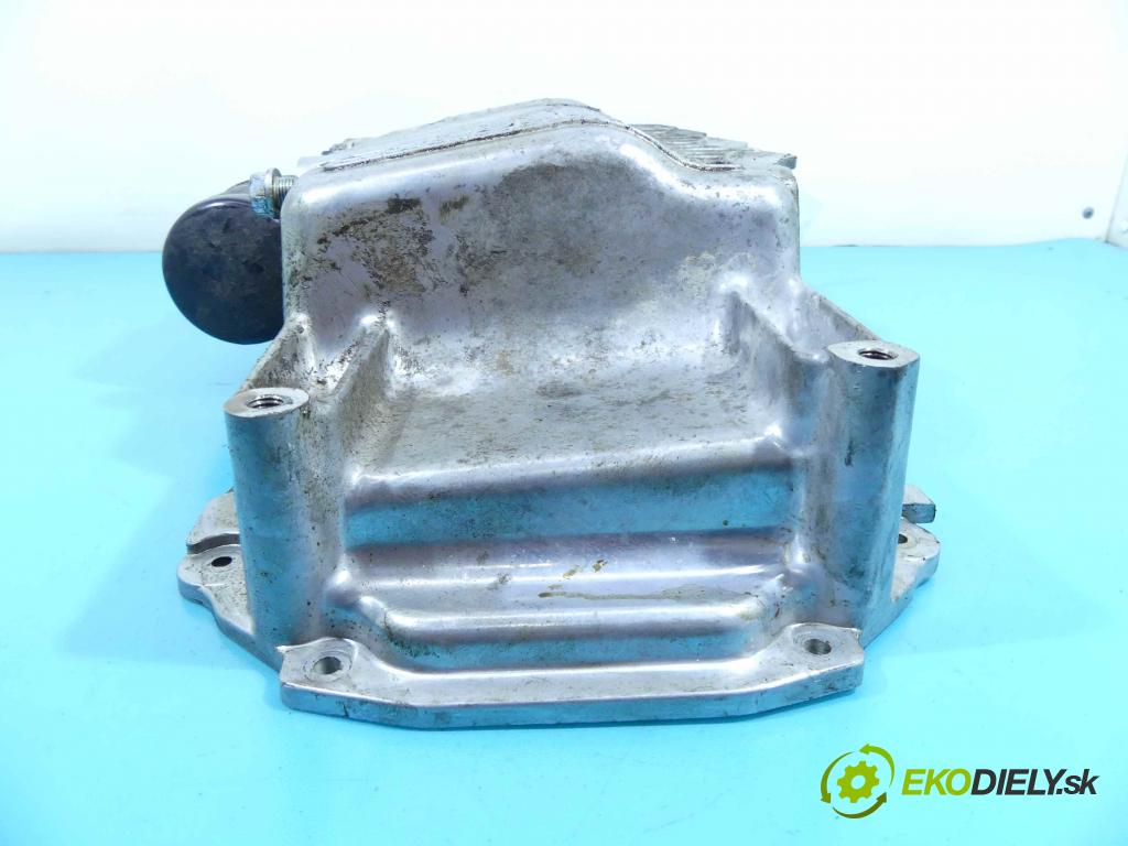 Chrysler Pt cruiser 2.4 16v 152KM automatic 112 kW 2429 cm3 5- vaňa olejová  (Olejové vane)