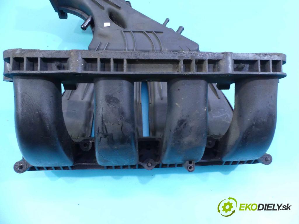 Chrysler Pt cruiser 2.4 16v 152KM automatic 112 kW 2429 cm3 5- zvod nasávací 04777866AE (Sacie potrubia)