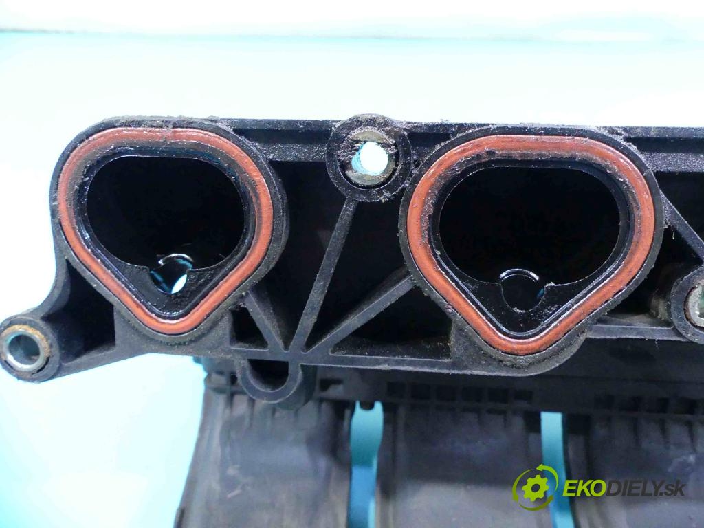 Chrysler Pt cruiser 2.4 16v 152KM automatic 112 kW 2429 cm3 5- zvod nasávací 04777866AE (Sacie potrubia)