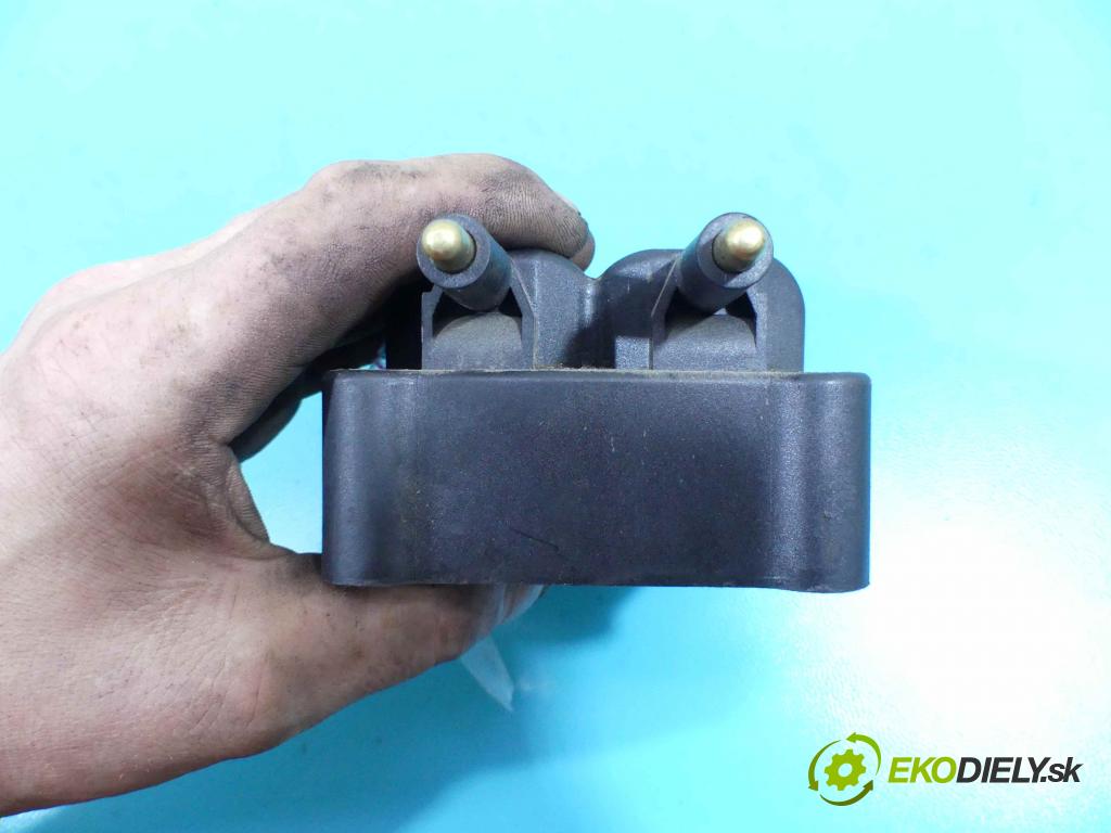 Chrysler Pt cruiser 2.4 16v 152KM automatic 112 kW 2429 cm3 5- cievka zapaľovacia  (Zapaľovacie cievky, moduly)