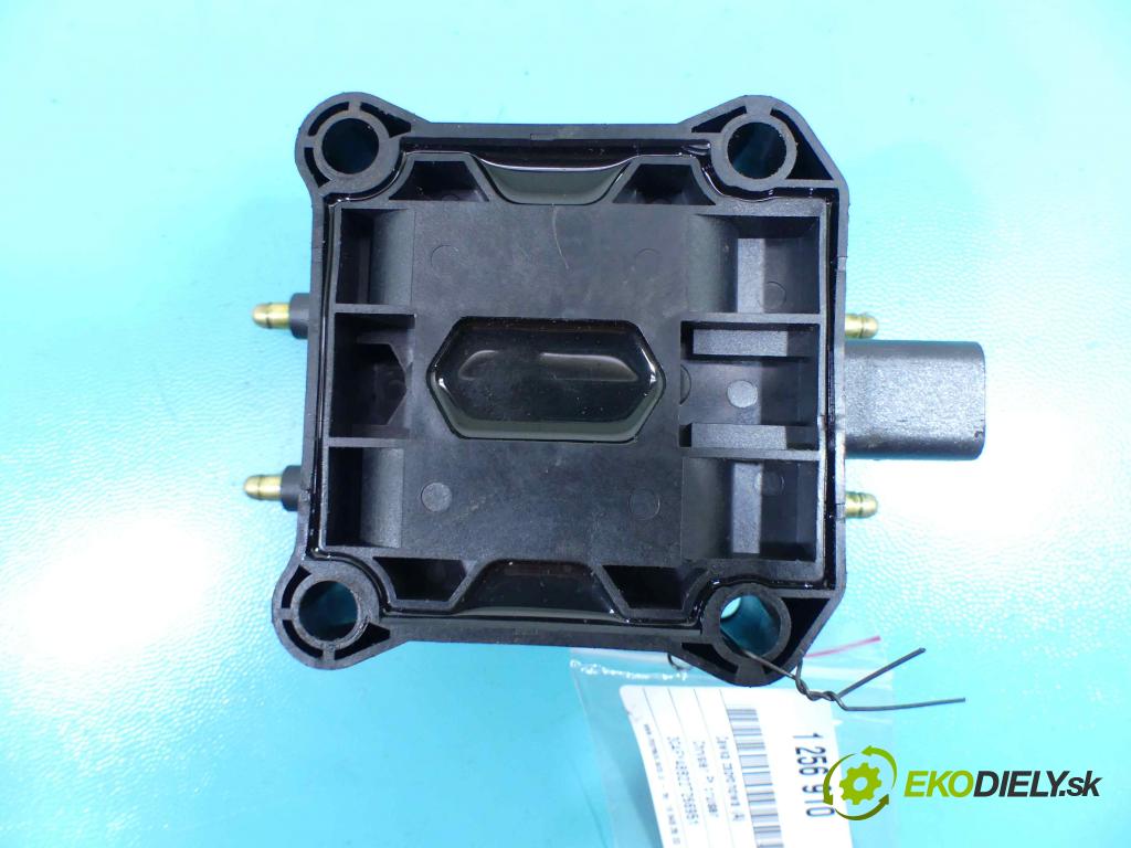 Chrysler Pt cruiser 2.4 16v 152KM automatic 112 kW 2429 cm3 5- cievka zapaľovacia  (Zapaľovacie cievky, moduly)