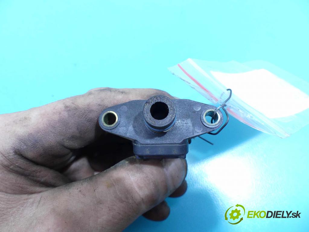 Chrysler Pt cruiser 2.4 16v 152KM automatic 112 kW 2429 cm3 5- snímač tlaku 04686684AA (Snímače tlaku)