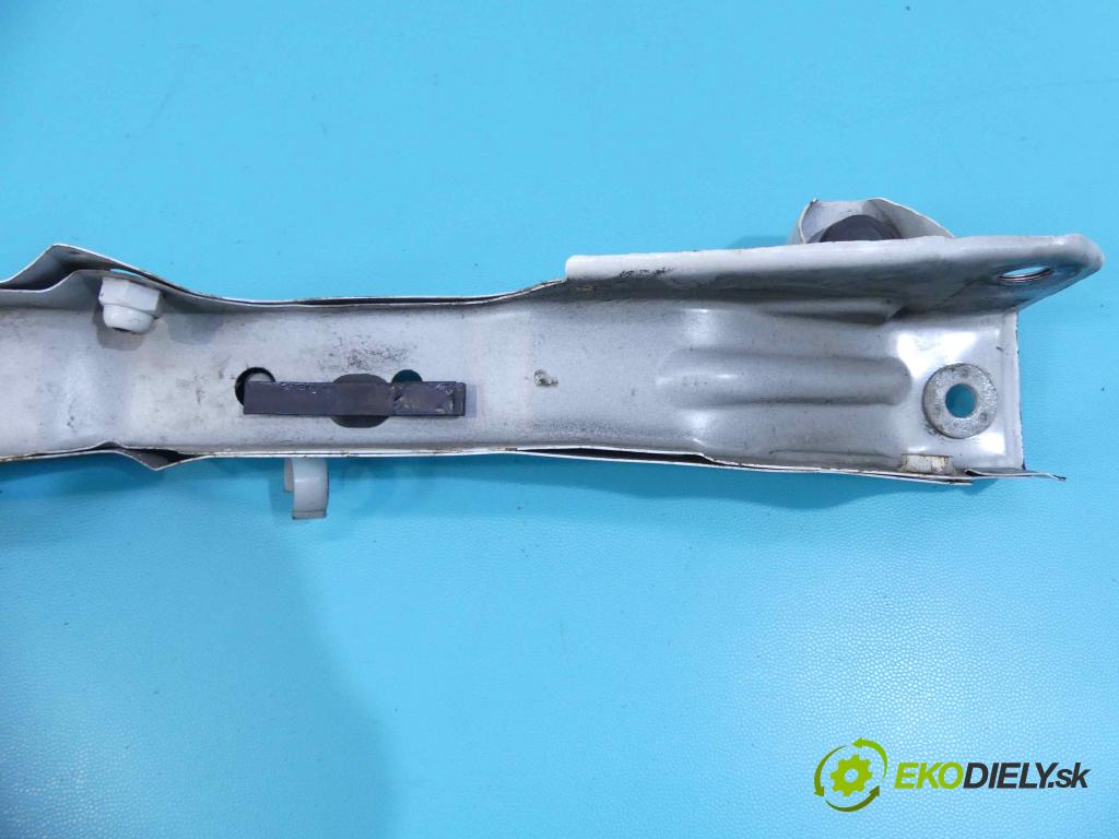 Toyota Estima III 2006-2019 2.4 vvti 170 hp automatic 125 kW 2399 cm3 5- stěna přední  (Výztuhy přední)