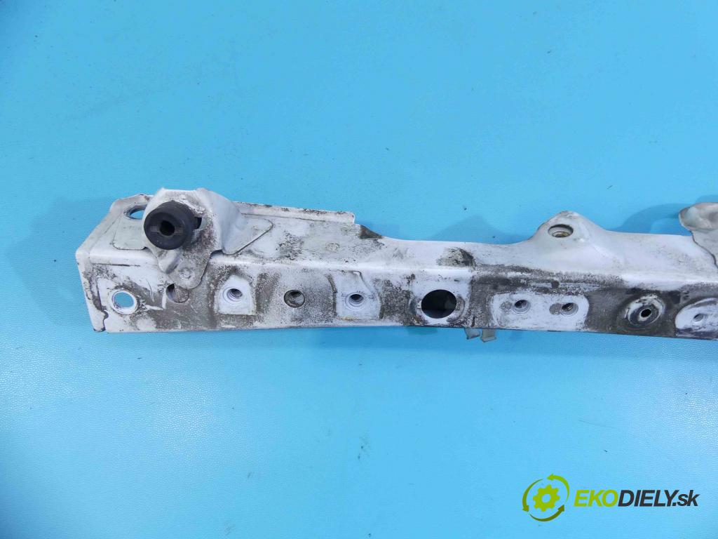 Toyota Estima III 2006-2019 2.4 vvti 170 hp automatic 125 kW 2399 cm3 5- stěna přední  (Výztuhy přední)