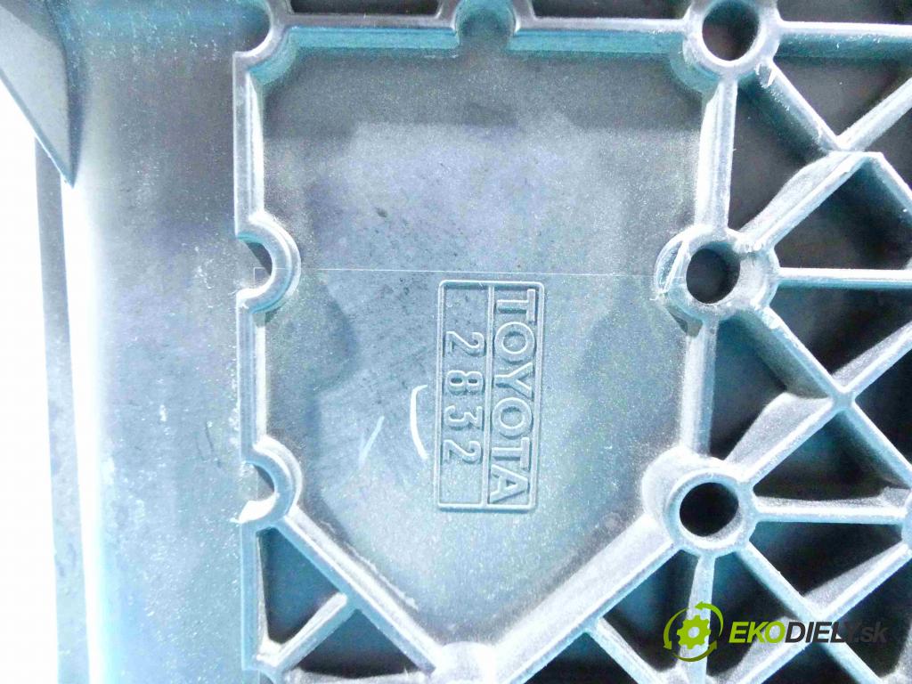 Toyota Estima III 2006-2019 2.4 vvti 170 HP automatic 125 kW 2399 cm3 5- obal filtra vzduchu 28322 (Obaly filtrov vzduchu)