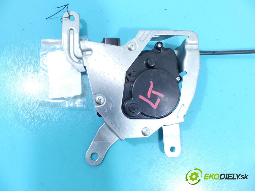 Toyota Estima III 2006-2019 2.4 vvti 170 hp automatic 125 kW 2399 cm3 5- zámek zadní levý