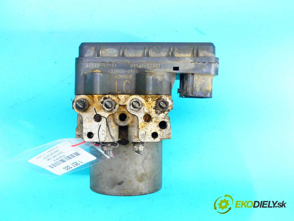 Toyota Urban Cruiser 1.3 vvti 101 HP manual 74 kW 1329 cm3 5- čerpadlo abs 44540-52151 (Pumpy ABS)