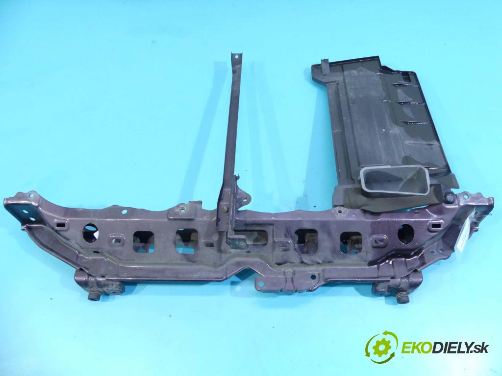 Toyota Urban Cruiser 1.3 vvti 101 hp manual 74 kW 1329 cm3 5- stěna přední  (Výztuhy přední)