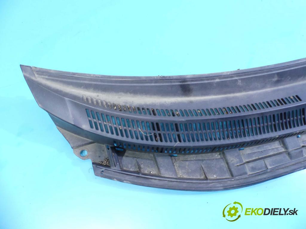 Toyota Urban Cruiser 1.3 vvti 101 HP manual 74 kW 1329 cm3 5- torpédo 55751-52030 (Torpéda)