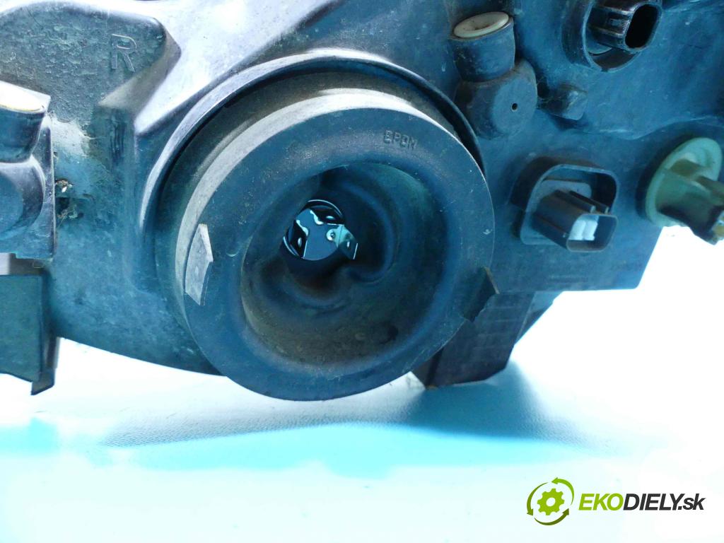 Honda Civic VII 2000-2006 1.7 ctdi: 101 HP manual 74 kW 1686 cm3 3- Reflektor: pravý 0301193302 (Pravé)