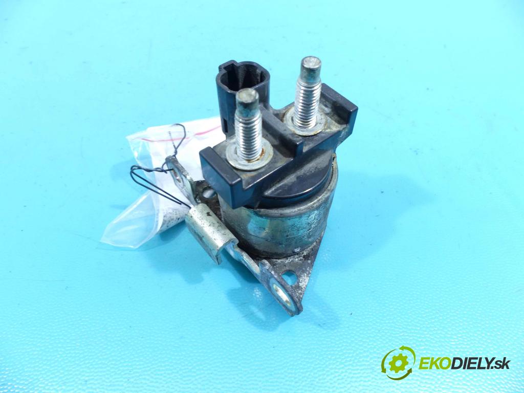 Nissan X-trail III T32 2013-2021 1.6 dci 131 HP manual 96 kW 1598 cm3 5- Relé: 251154EB0A (Relé)