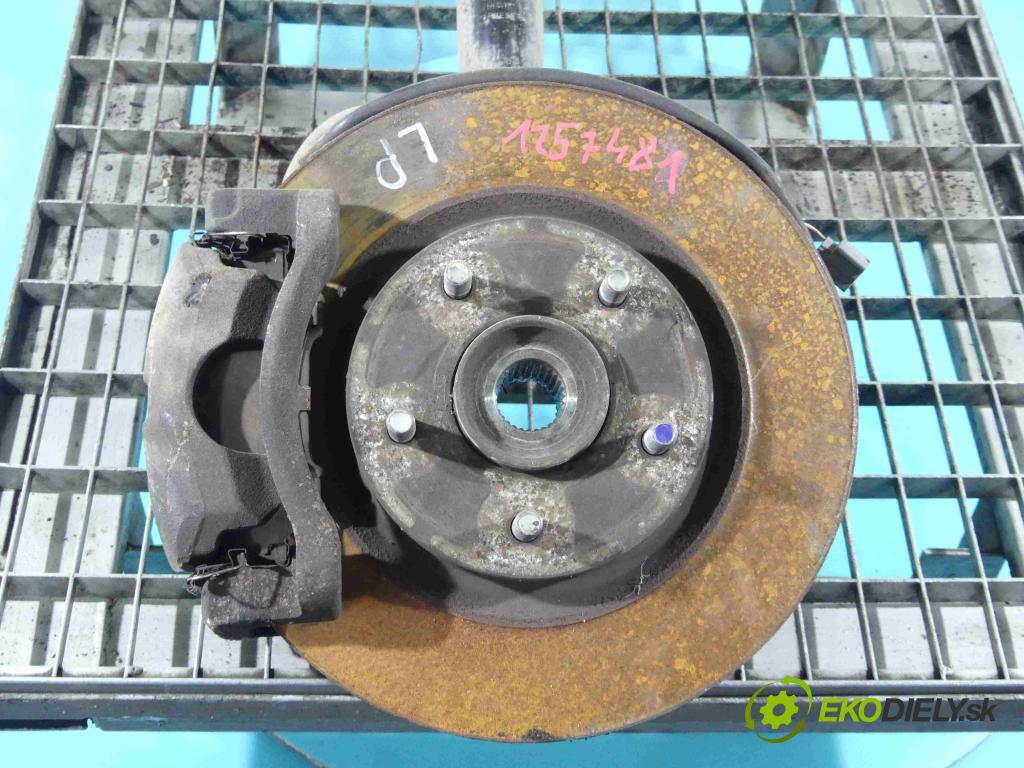 Nissan X-trail III T32 2013-2021 1.6 dci 131 HP manual 96 kW 1598 cm3 5- náboj ľavé  (Náboje)