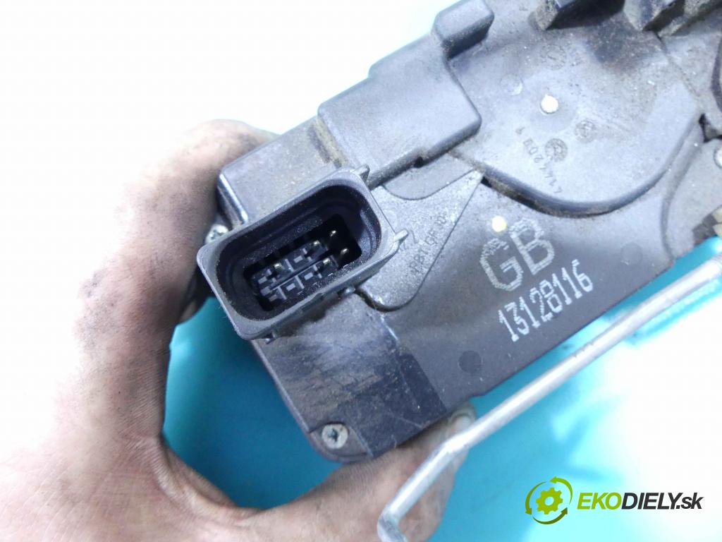 Opel Astra III 2004-2014 1.7 cdti 101 hp manual 74 kW 1686 cm3 5- zámek zadní pravý 13128116GB