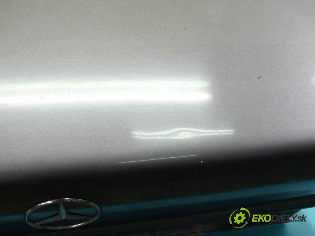 Mercedes 124 2.5d 94 hp manual 69 kW 2497 cm3 4- zadní kufrové dveře  (Zadní kapoty)