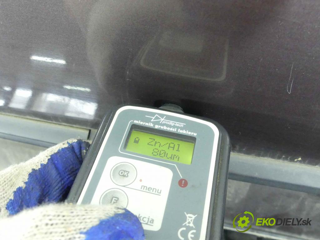 Mercedes 124 2.5d 94 hp manual 69 kW 2497 cm3 4- zadní kufrové dveře  (Zadní kapoty)