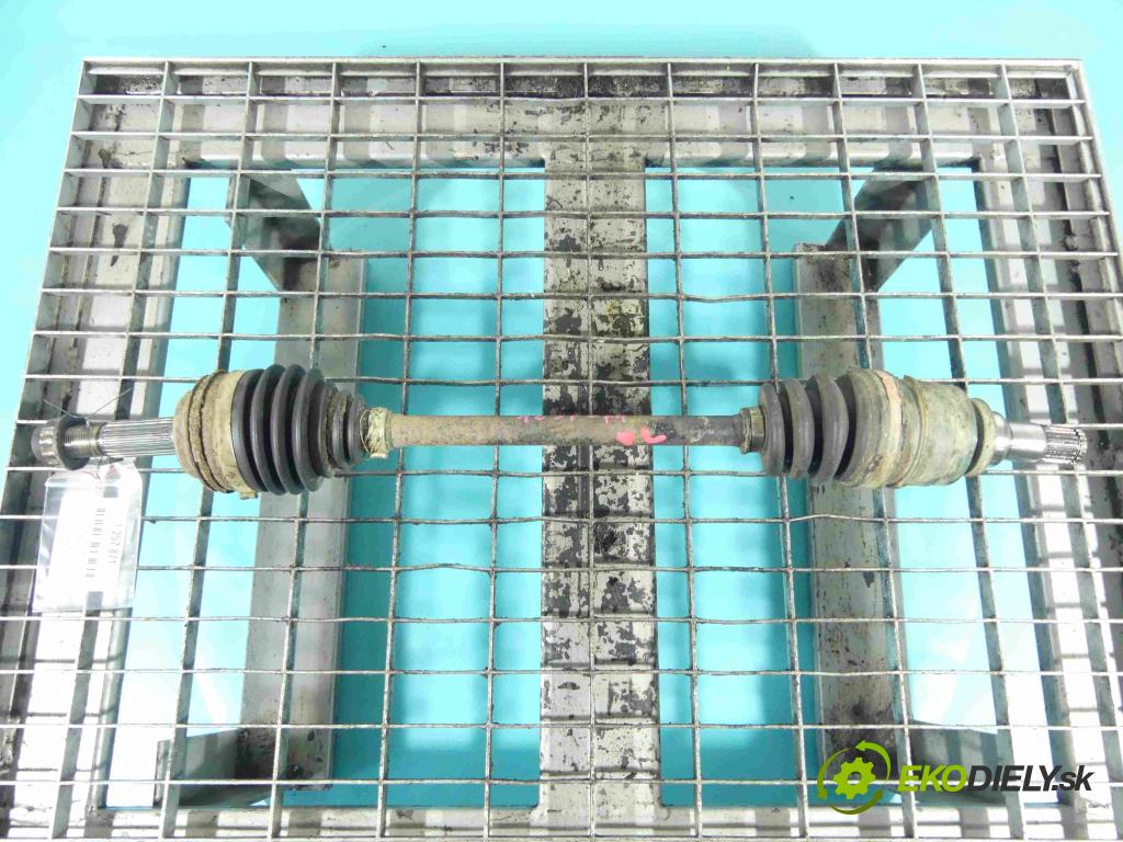 Toyota Yaris I 1999-2005 1.0 vvti 68 HP manual 50 kW 998 cm3 3- poloos ľavé  (Poloosy)