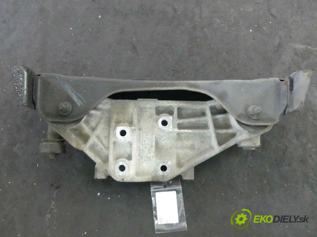 Toyota Estima III 2006-2019 2.4 vvti 170 HP automatic 125 kW 2399 cm3 5- airbag motora  (Držiaky motora)