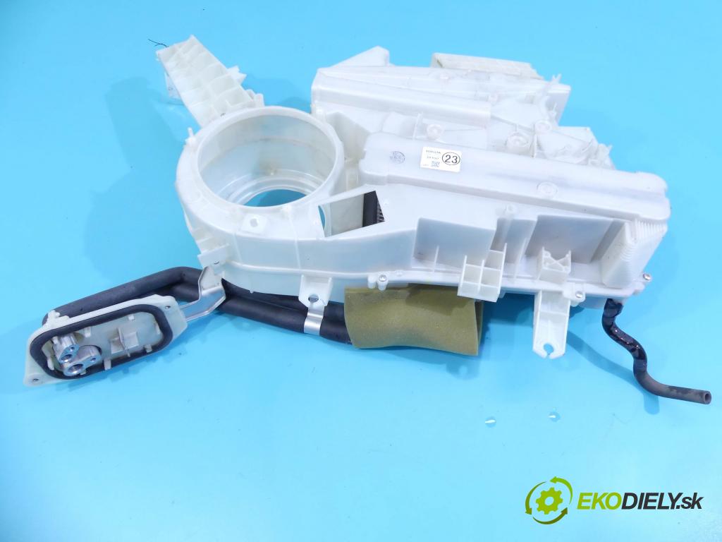 Toyota Estima III 2006-2019 2.4 vvti 170 HP automatic 125 kW 2399 cm3 5- radiator 87030-28230 (Radiátory kúrenia)