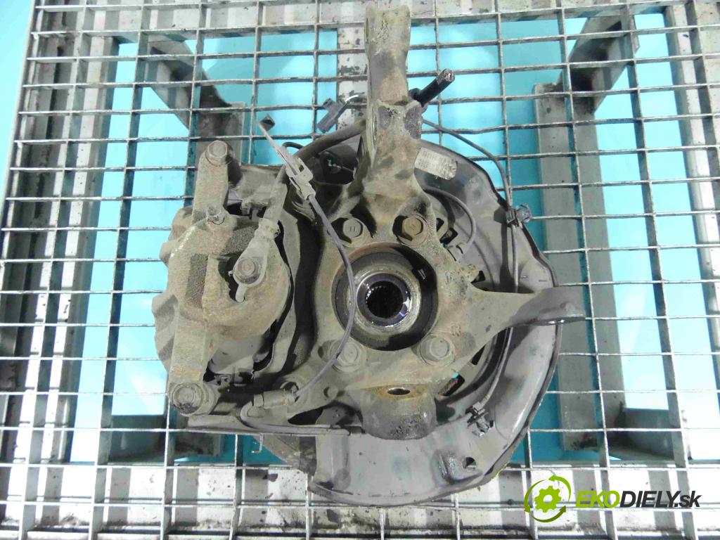 Toyota Estima III 2006-2019 2.4 vvti 170 HP automatic 125 kW 2399 cm3 5- náboj pravé  (Náboje)