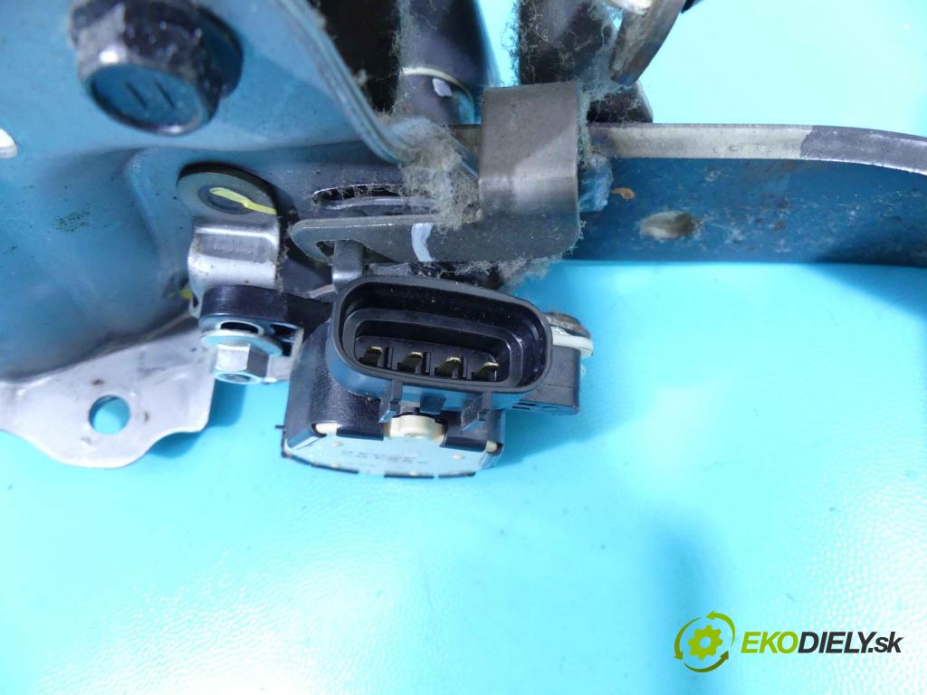 Toyota Estima III 2006-2019 2.4 vvti 170 HP automatic 125 kW 2399 cm3 5- pedále 89510-30040 (Pedále)