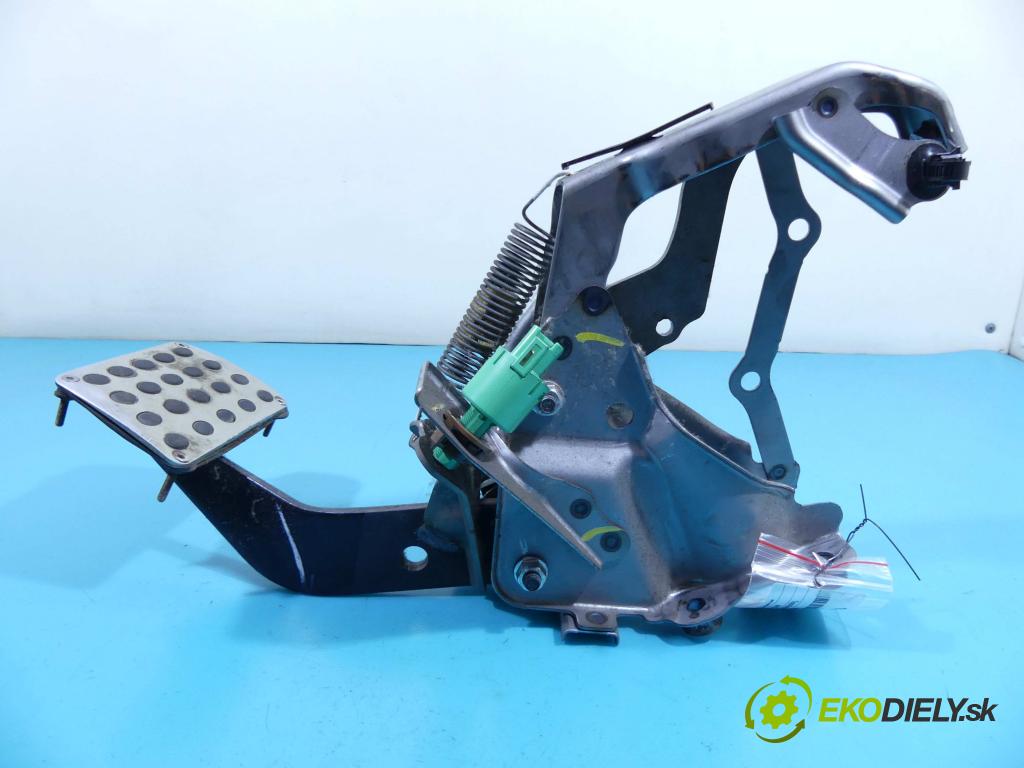 Toyota Estima III 2006-2019 2.4 vvti 170 HP automatic 125 kW 2399 cm3 5- pedále 89510-30040 (Pedále)