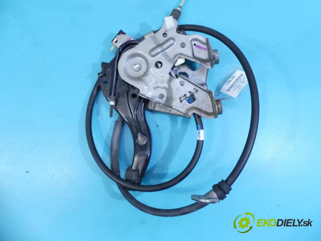 Toyota Estima III 2006-2019 2.4 vvti 170 HP automatic 125 kW 2399 cm3 5- Brzda manuál:  (Ručné brzdy)