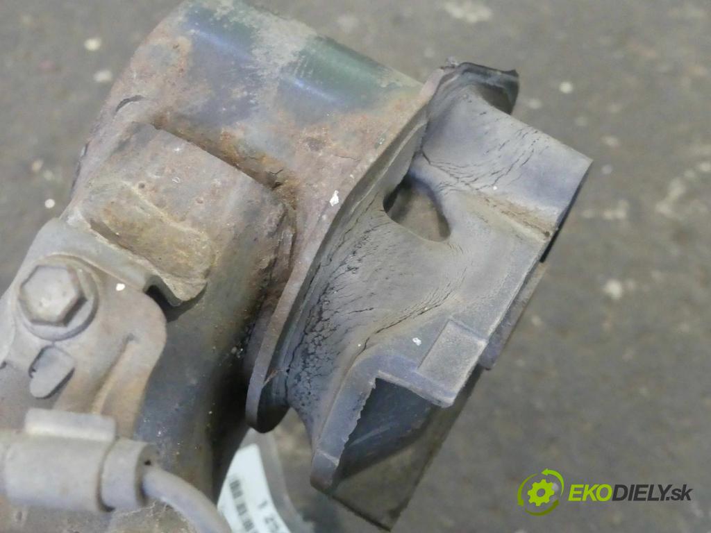 Toyota Estima III 2006-2019 2.4 vvti 170 hp automatic 125 kW 2399 cm3 5- zadní výztuha