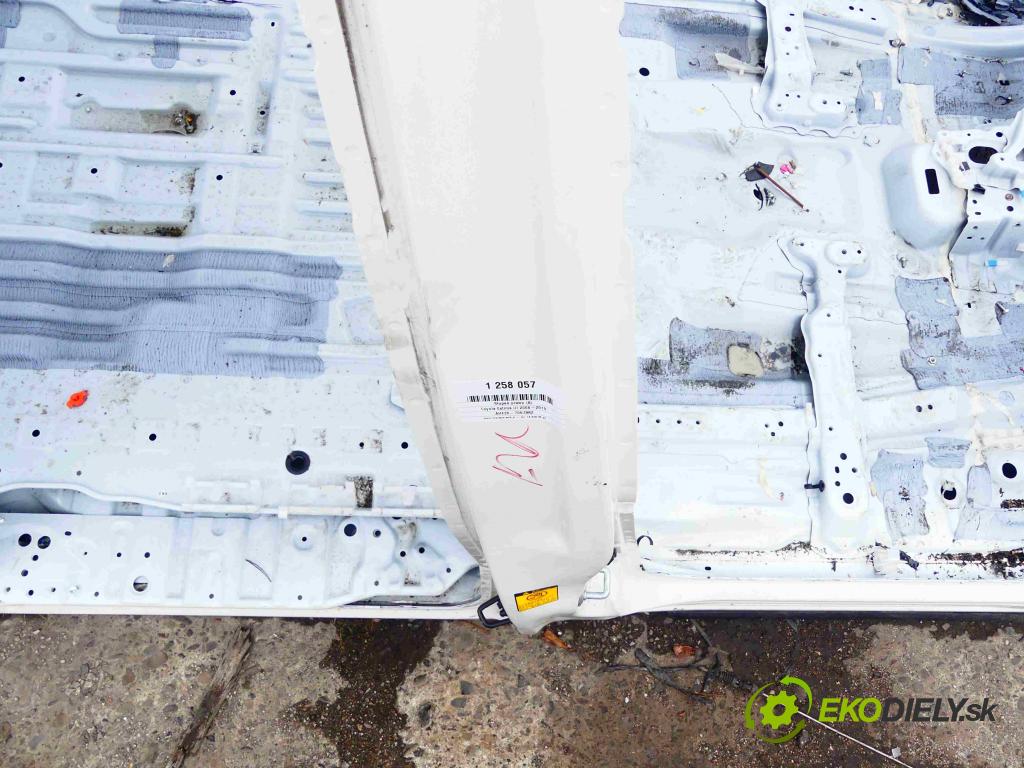 Toyota Estima III 2006-2019 2.4 vvti 170 hp automatic 125 kW 2399 cm3 5- práh pravý  (Ostatní)