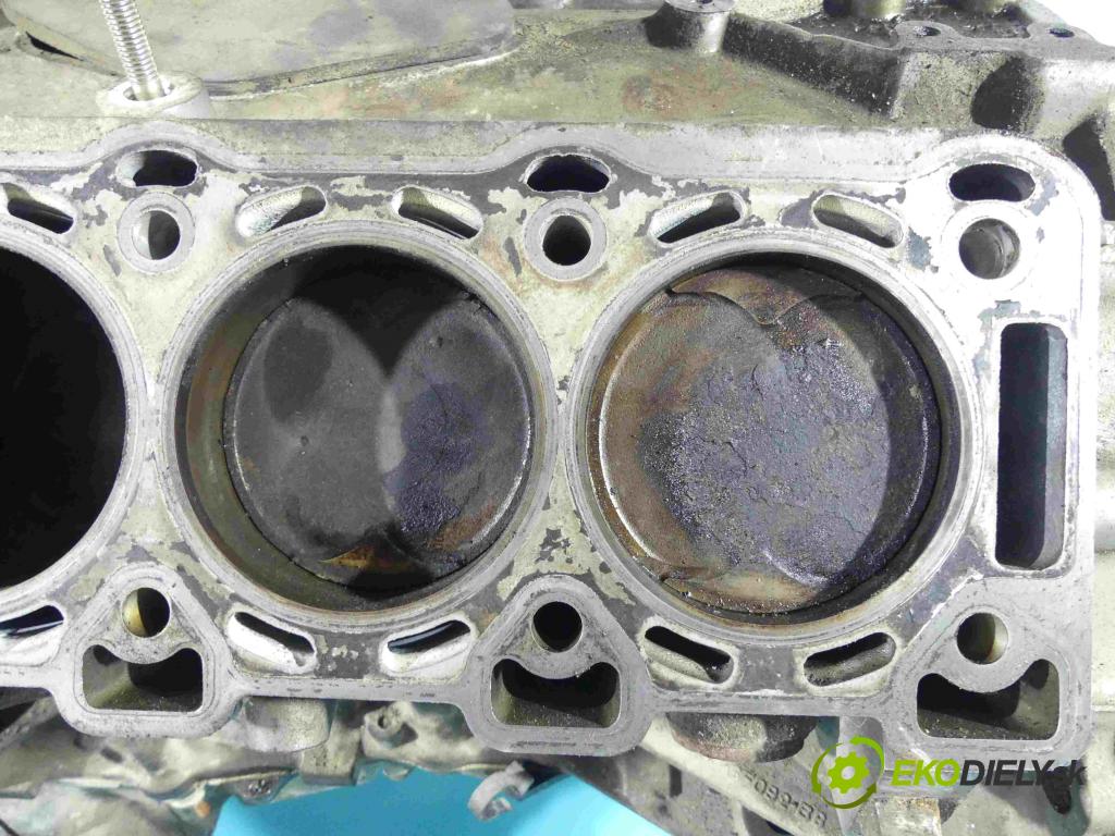 Jaguar XJ VII X350 2002-2009 4.2 V8 298KM: automatic 219 kW 4196 cm3 4- Blok motora 2W93-6015-DC (Blok motora)