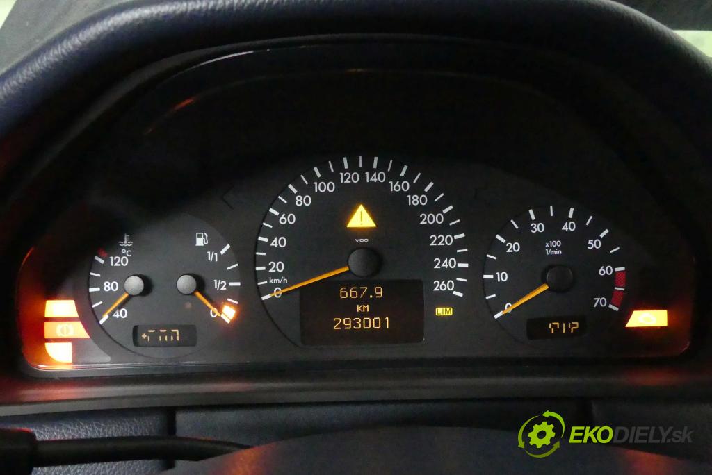 Mercedes E W210 1995-2002 2.0 kompressor 186KM: manual 137 kW 1998 cm3 4- prístrojovka/ budíky A2105401611 (Prístrojové dosky, displeje)