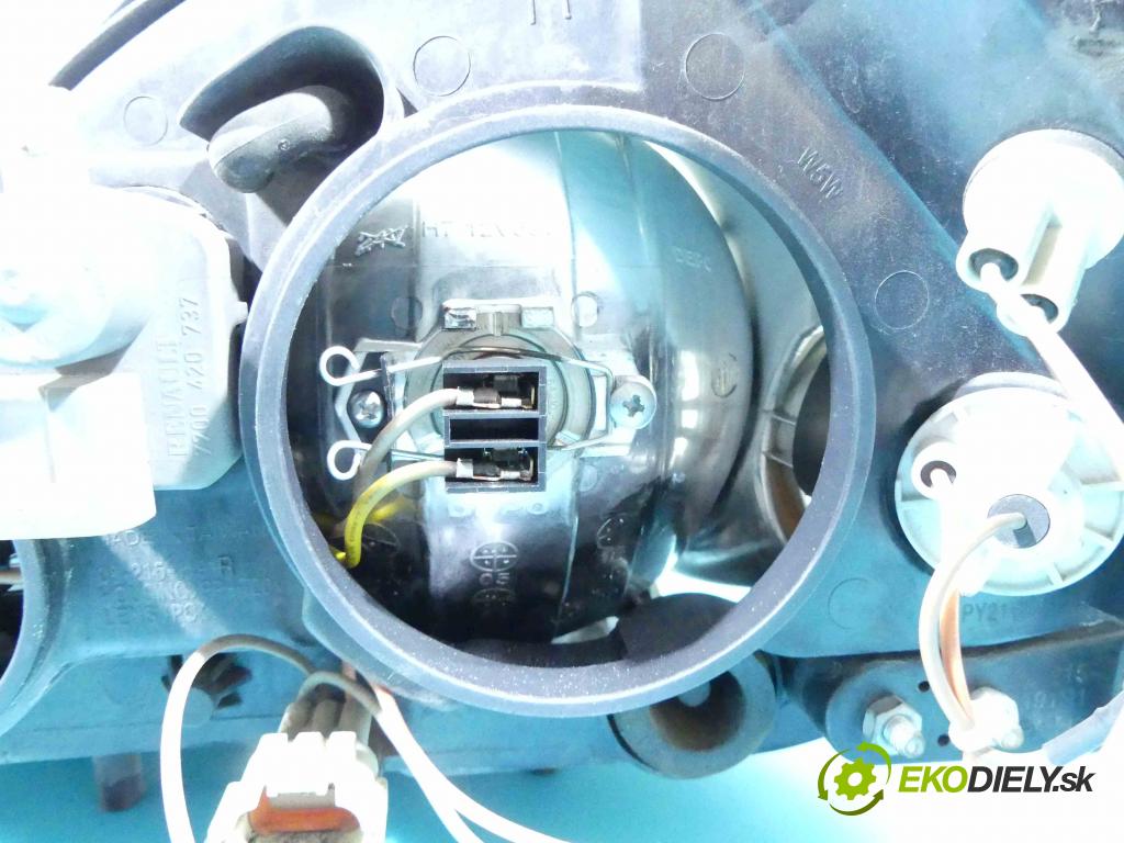 Nissan Primera P12 2001-2007 1.9 dci 120 HP manual 88 kW 1870 cm3 5- Reflektor: pravý  (Pravé)