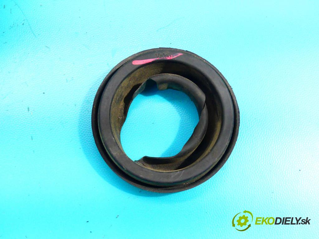 Nissan Micra K12 2003-2010 1.4 16v 88 HP manual 65 kW 1386 cm3 5- Reflektor: pravý 26010AX705 (Pravé)