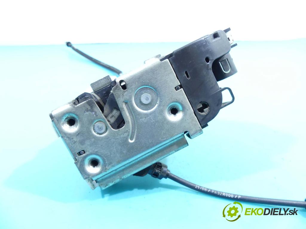 Citroen C3 I 2002-2009 1.4 hdi 68 hp manual 50 kW 1398 cm3 5- zámek přední pravý 46983280