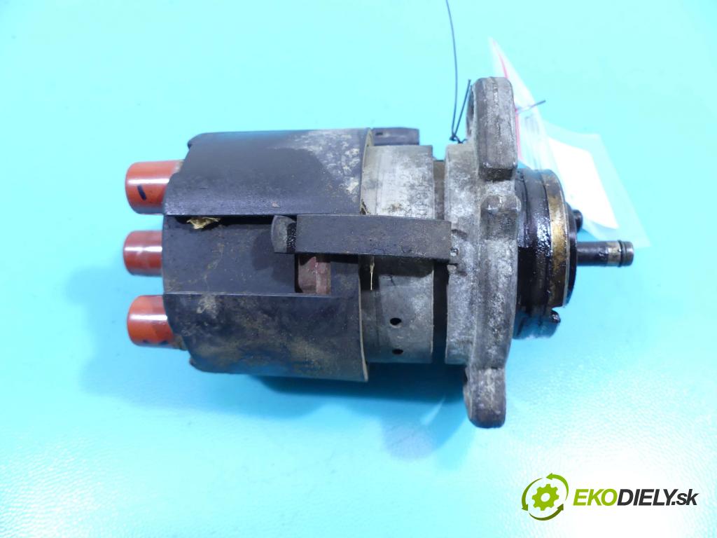 Seat Ibiza II 6K 1993-2002 1.4 60 HP manual 44 kW 1391 cm3 5- rozdeľovač 030905205AC (Rozdeľovače)