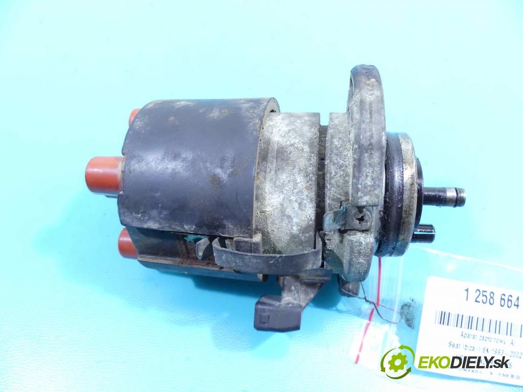 Seat Ibiza II 6K 1993-2002 1.4 60 HP manual 44 kW 1391 cm3 5- rozdeľovač 030905205AC (Rozdeľovače)