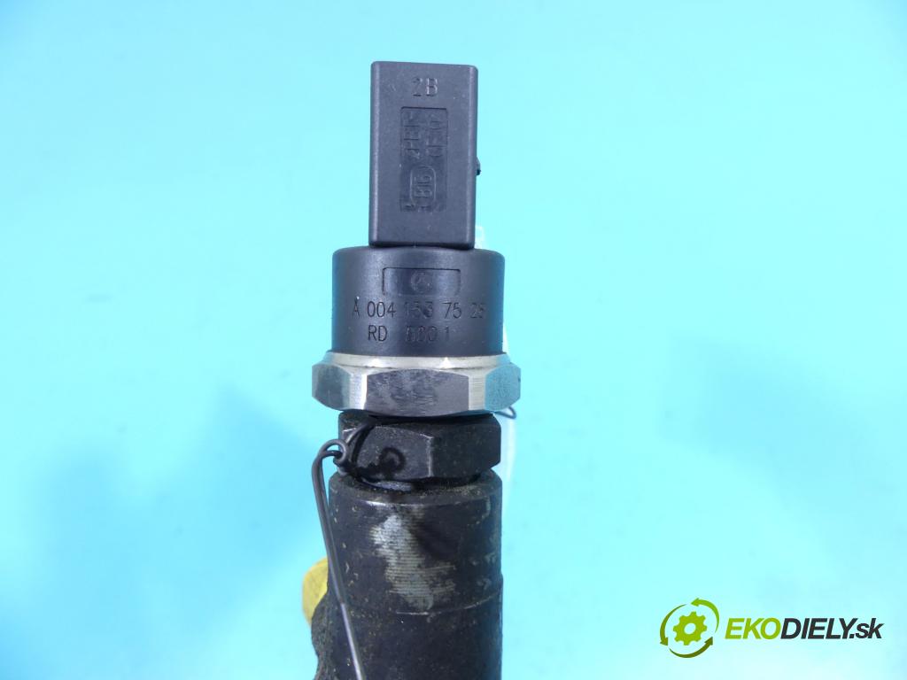 Mercedes Vaneo 1.7 cdi 90 HP automatic 66 kW 1689 cm3 5- lišta vstrekovacia 0281002498 (Vstrekovacie lišty)