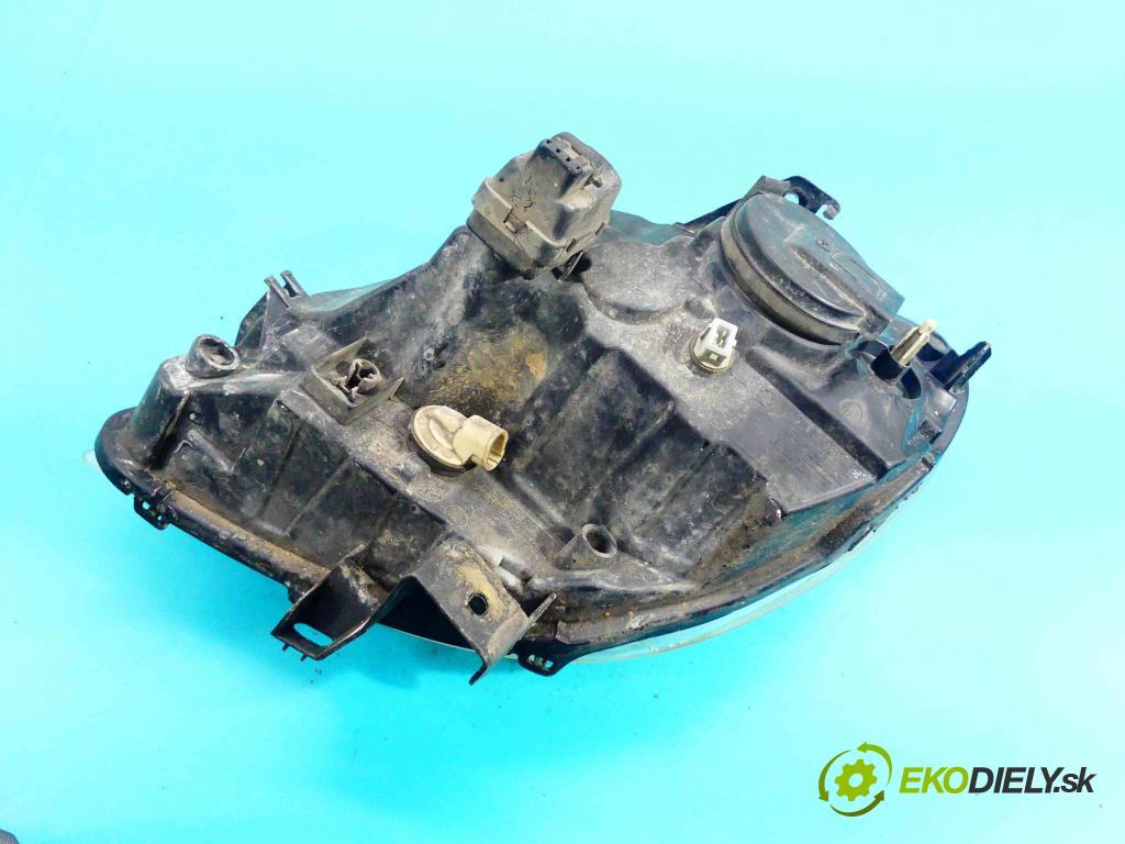 Renault Kangoo I 1998-2008 1.9d 64 HP manual 47 kW 1870 cm3 5- Reflektor: pravý 8200150617 (Pravé)