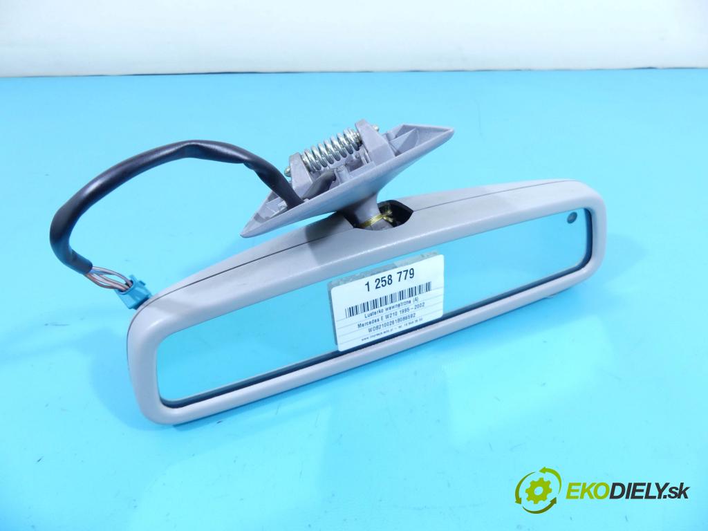 Mercedes E W210 1995-2002 3.2 cdi 197KM automatic 145 kW 3222 cm3 4- zpětné zrcátko vnitřní  (Světla vnitřní)