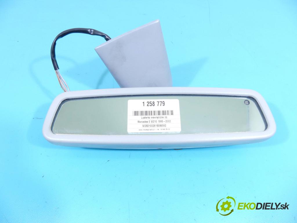 Mercedes E W210 1995-2002 3.2 cdi 197KM automatic 145 kW 3222 cm3 4- zpětné zrcátko vnitřní  (Světla vnitřní)