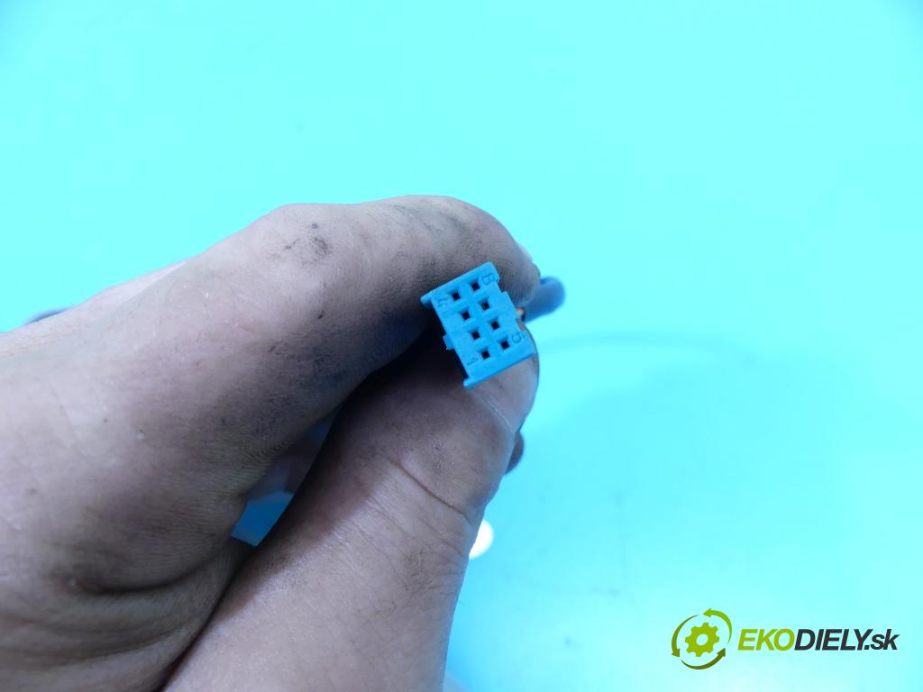 Mercedes E W210 1995-2002 3.2 cdi 197KM automatic 145 kW 3222 cm3 4- zpětné zrcátko vnitřní  (Světla vnitřní)