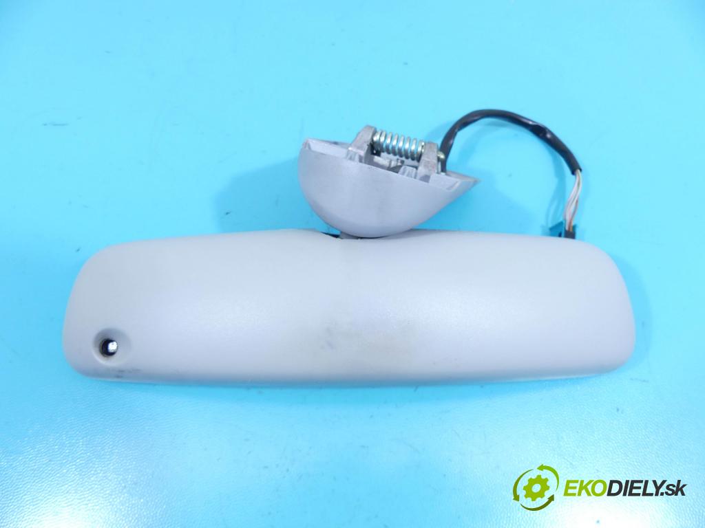 Mercedes E W210 1995-2002 3.2 cdi 197KM automatic 145 kW 3222 cm3 4- zpětné zrcátko vnitřní  (Světla vnitřní)