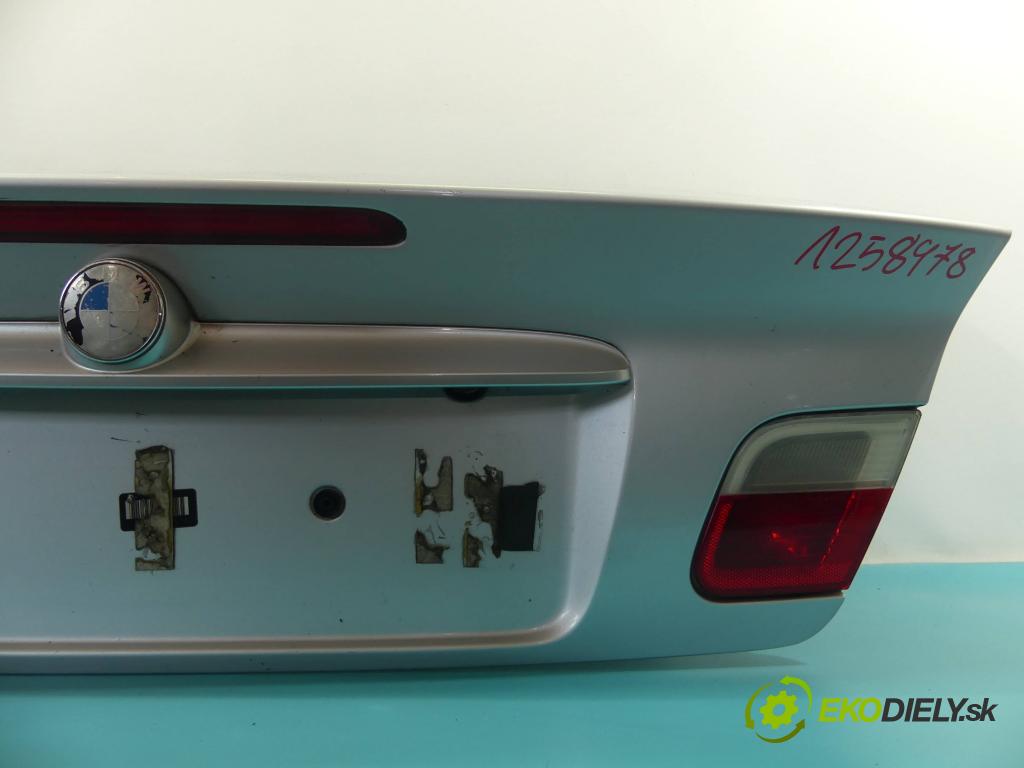 Bmw 3 E46 1998-2007 2.5 24v M52/TU 170 hp automatic 125 kW 2494 cm3 2- zadní kufrové dveře  (Zadní kapoty)