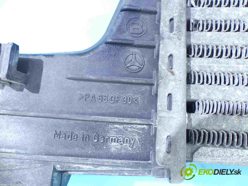 Mercedes E W210 1995-2002 2.0 kompressor 186KM: manual 137 kW 1998 cm3 4- Intercooler A2105001700 (Chladiče nasávaného vzduchu (intercoolery))