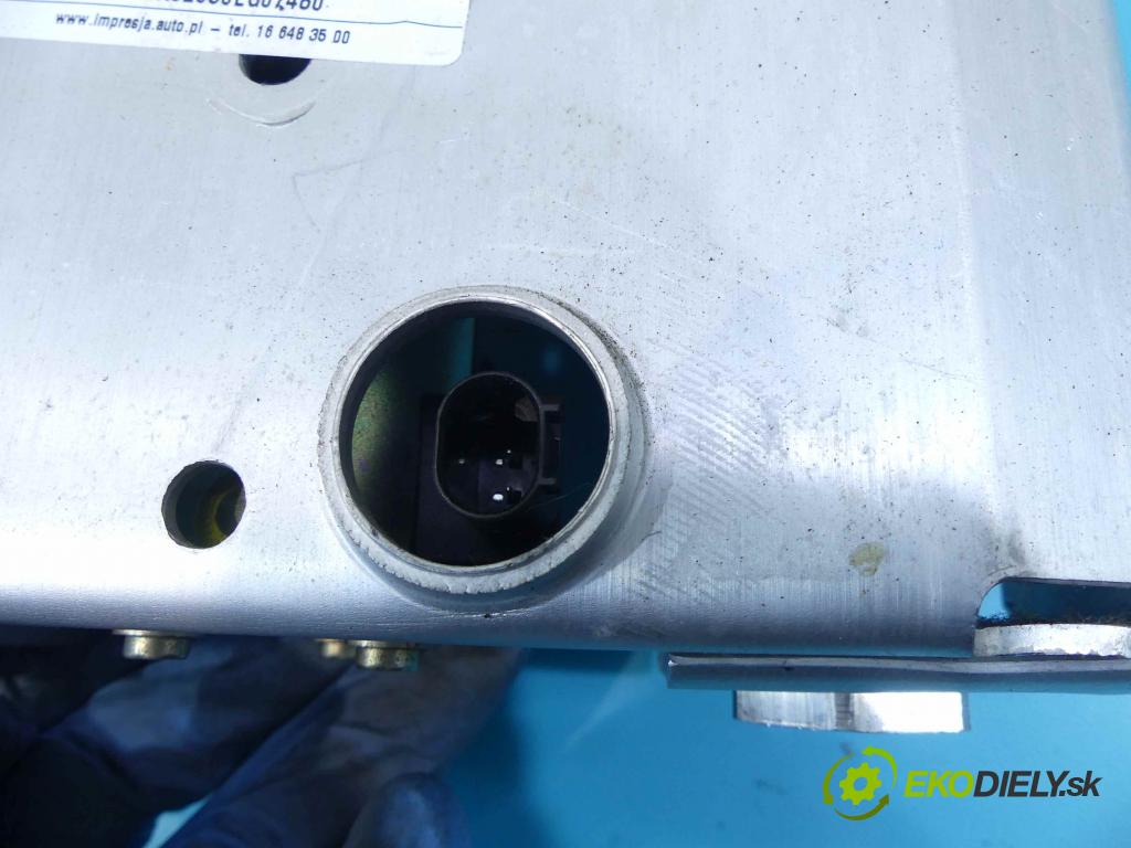 Bmw 3 E46 1998-2007 2.5 24v M52/TU 170 HP automatic 125 kW 2494 cm3 2- Opierka hlavy kreslo: 8260316