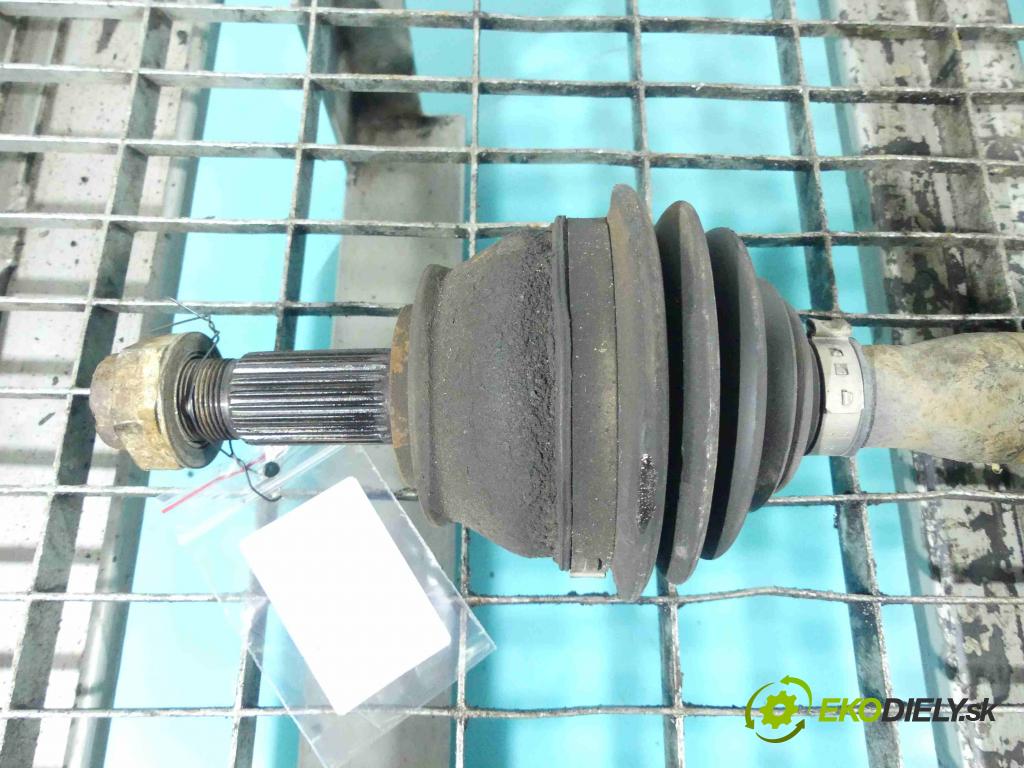 Fiat Stilo 1,8.0 16v 133 HP manual 98 kW 1747 cm3 3- poloos ľavé  (Poloosy)