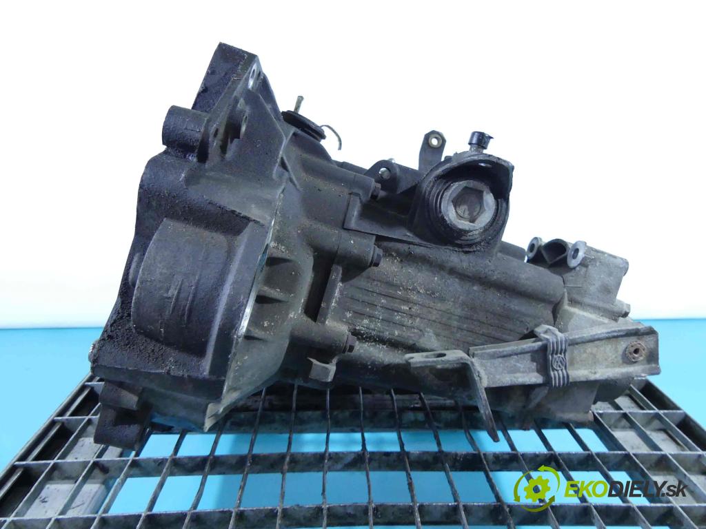 Vw Polo III 6N 1994-2001 1.6 8v 101 HP manual 74 kW 1596 cm3 4- prevodovka stupeň,rýchlosť manual DGG
