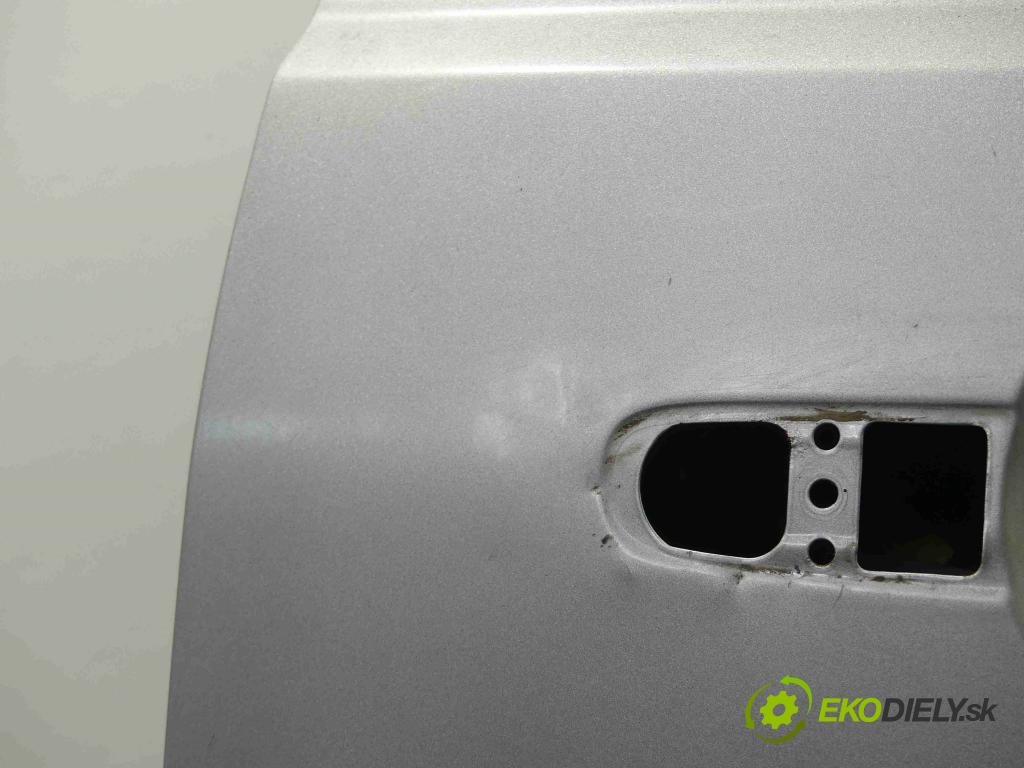 Honda CR-V II 2001-2006 2.0 16v 150 hp manual 110 kW 1998 cm3 5- zadní kufrové dveře  (Zadní kapoty)